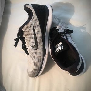 Women’s Nike In Season TR 6